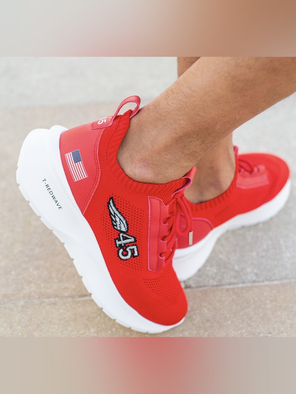 Trump Sneakers T Red Wave 45 Never Surrender Authentic NEW Men 13 Women 14.5
